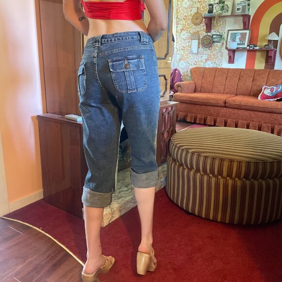 Y2K low rise capris with back pockets on front! - Picture 3 of 13